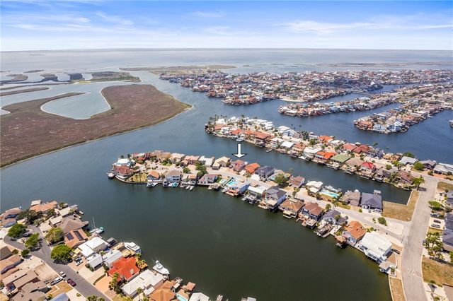 13726 Cayo Gorda Ct, Corpus Christi, TX 78418