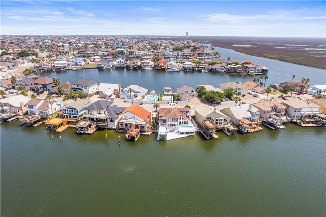 13726 Cayo Gorda Ct, Corpus Christi, TX 78418