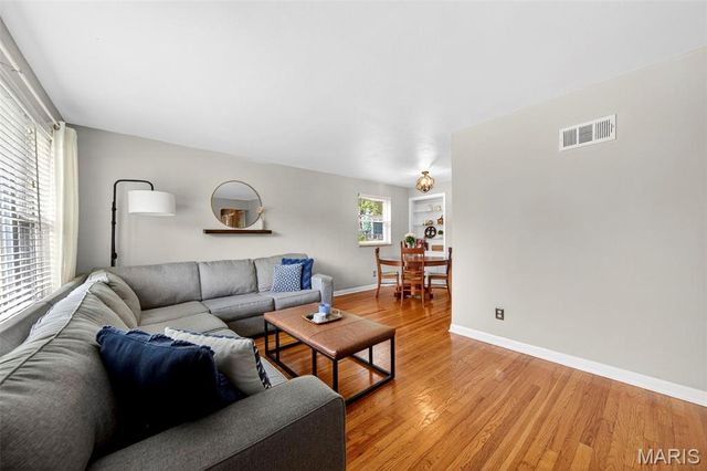 804 Manitou Drive, St Louis, MO 63119