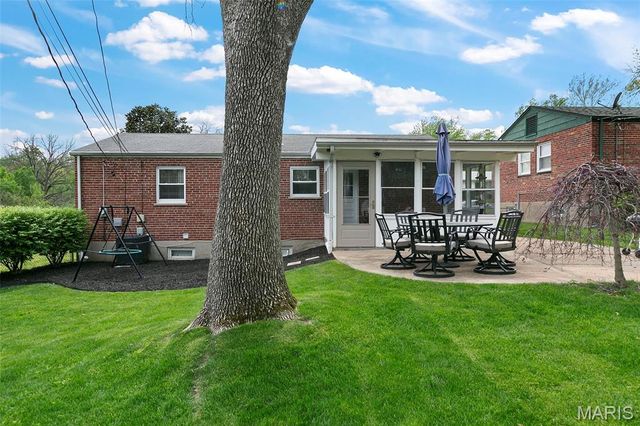 804 Manitou Drive, St Louis, MO 63119