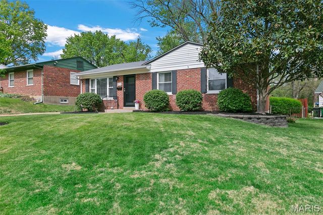 804 Manitou Drive, St Louis, MO 63119