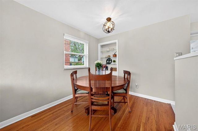 804 Manitou Drive, St Louis, MO 63119