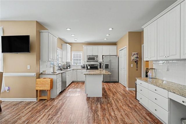 2002 Evergreen Drive SE, Conyers, GA 30013