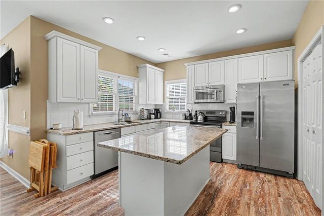 2002 Evergreen Drive SE, Conyers, GA 30013