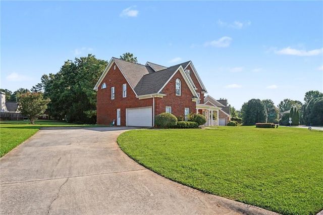 2002 Evergreen Drive SE, Conyers, GA 30013