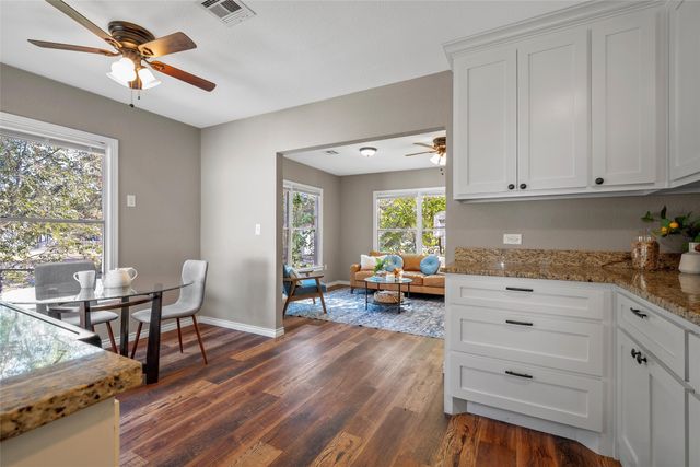 1201 W 11TH Street, Mcgregor, TX 76657