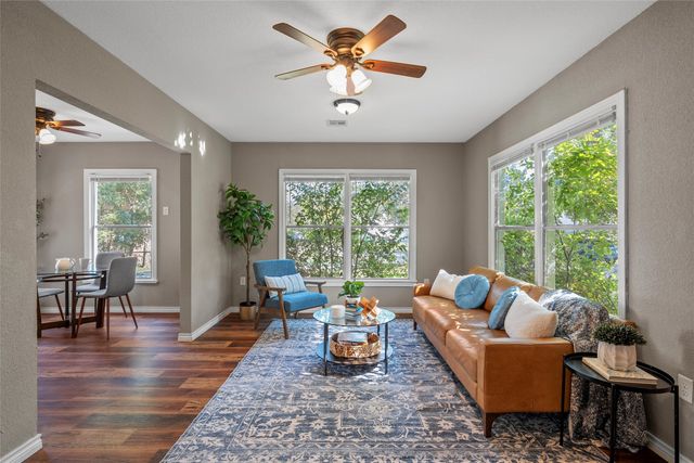 1201 W 11TH Street, Mcgregor, TX 76657