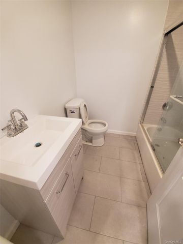 81-18 138th Street 3, Jamaica, NY 11435
