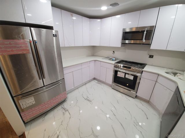 81-18 138th Street 3, Jamaica, NY 11435