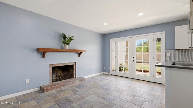 3183 W Holladay Street, Tucson, AZ 85746