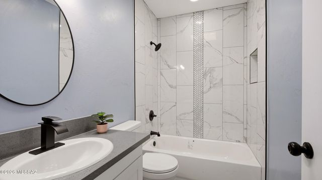 3183 W Holladay Street, Tucson, AZ 85746