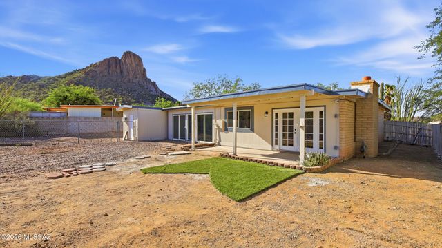 3183 W Holladay Street, Tucson, AZ 85746