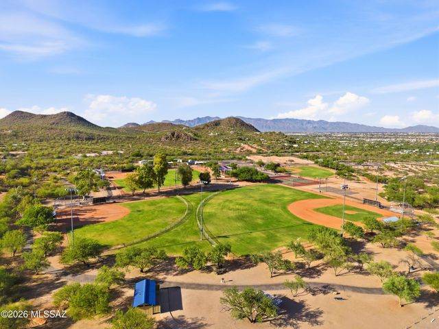 3183 W Holladay Street, Tucson, AZ 85746