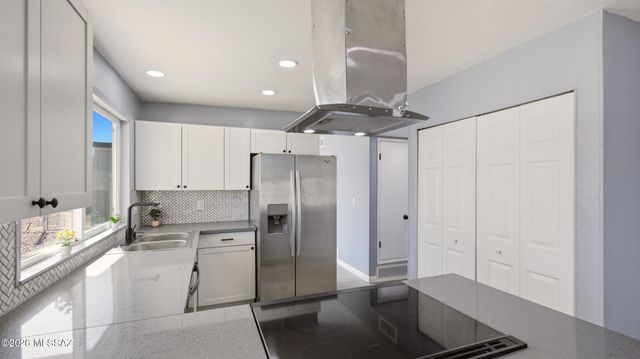 3183 W Holladay Street, Tucson, AZ 85746