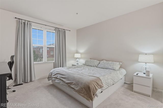 3270 Johanna Ware W, Wixom, MI 48393