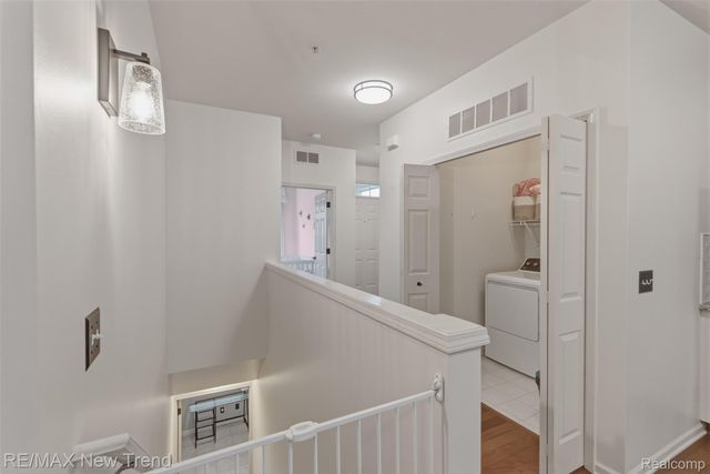 3270 Johanna Ware W, Wixom, MI 48393