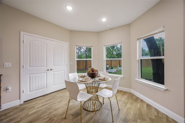 1239 E Woodin Boulevard, Dallas, TX 75216