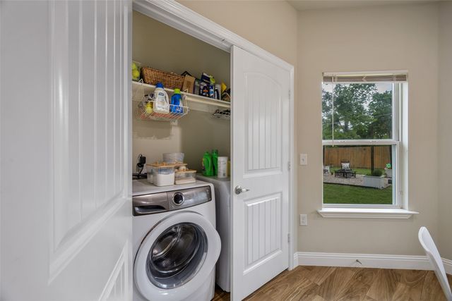 1239 E Woodin Boulevard, Dallas, TX 75216
