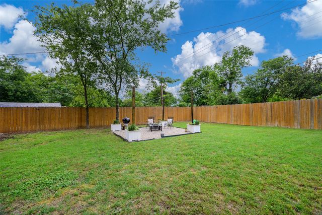 1239 E Woodin Boulevard, Dallas, TX 75216
