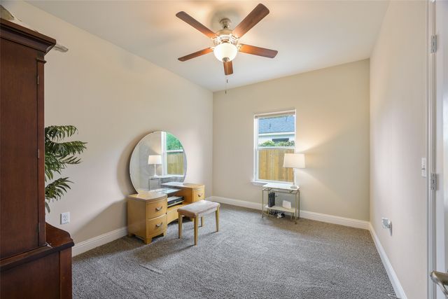 1239 E Woodin Boulevard, Dallas, TX 75216