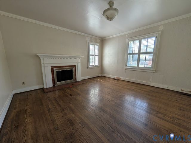 12307 Buckingham St, Chester, VA 23831