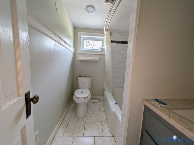 12307 Buckingham St, Chester, VA 23831