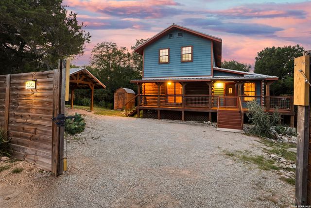 1381 Greenbriar Dr, Canyon Lake, TX 78133