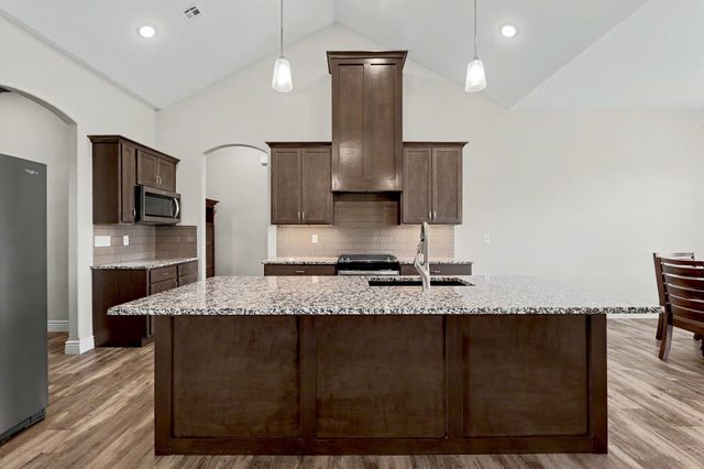 15513 E Hazel Nut Ct, Wichita, KS 67230