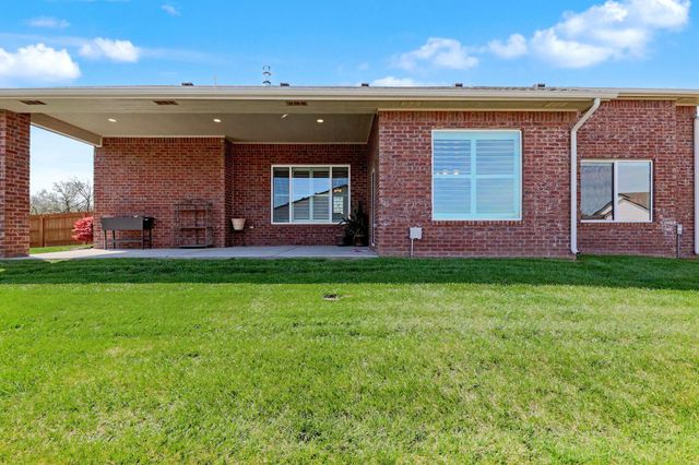 15513 E Hazel Nut Ct, Wichita, KS 67230