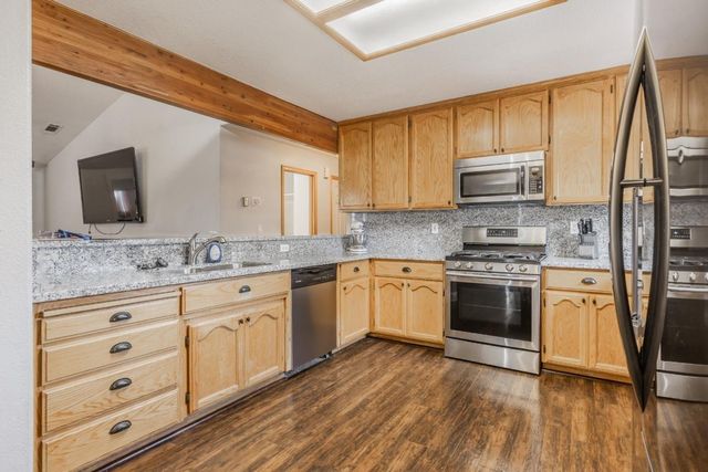 6437 Crail Way, Valley Springs, CA 95252