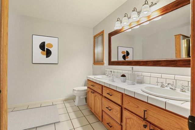 6437 Crail Way, Valley Springs, CA 95252