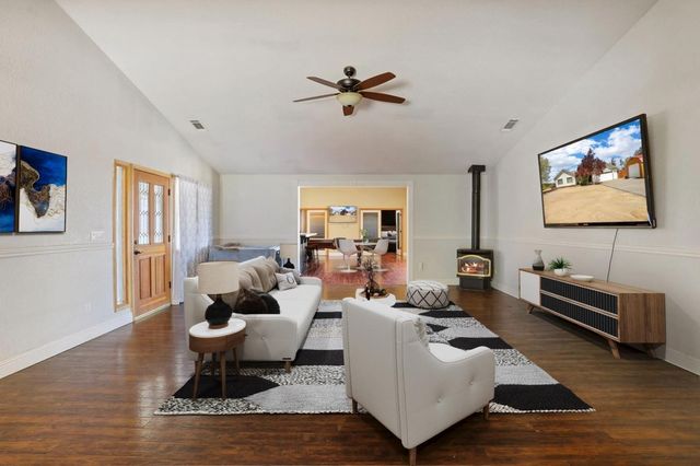 6437 Crail Way, Valley Springs, CA 95252