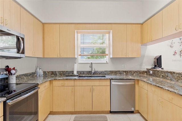 6816 S COURT DRIVE, Tampa, FL 33611