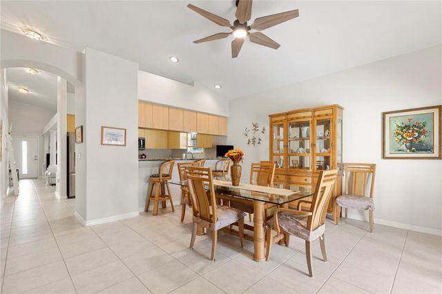 6816 S COURT DRIVE, Tampa, FL 33611