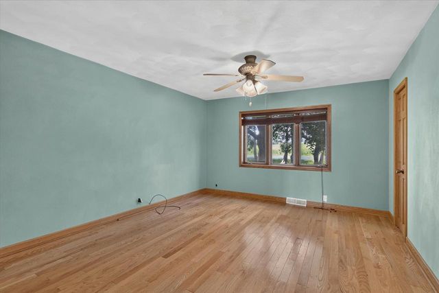 1270 Hillside Road, Edgerton, WI 53534