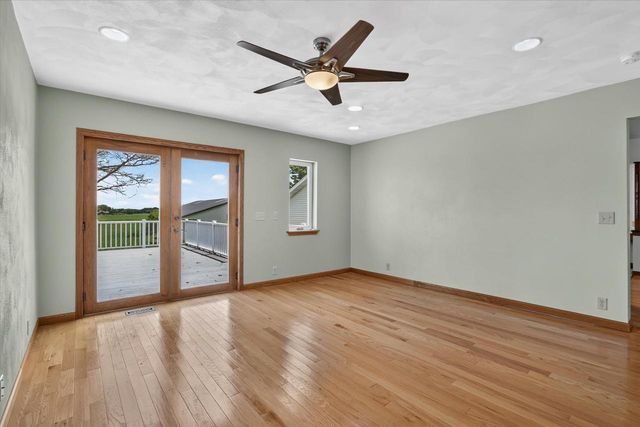 1270 Hillside Road, Edgerton, WI 53534