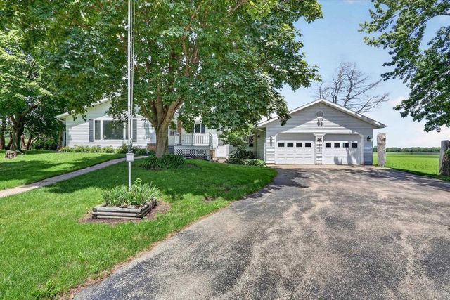 1270 Hillside Road, Edgerton, WI 53534