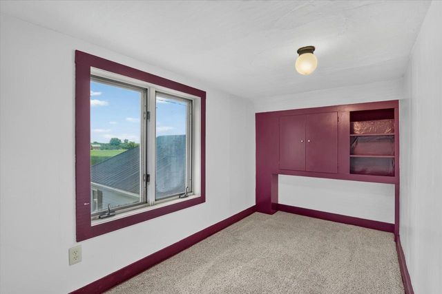1270 Hillside Road, Edgerton, WI 53534