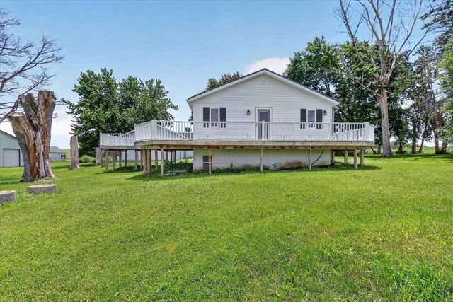 1270 Hillside Road, Edgerton, WI 53534