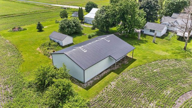 1270 Hillside Road, Edgerton, WI 53534