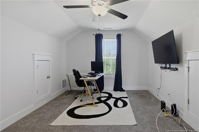 1457 Creekwood Road, Hope Mills, NC 28348