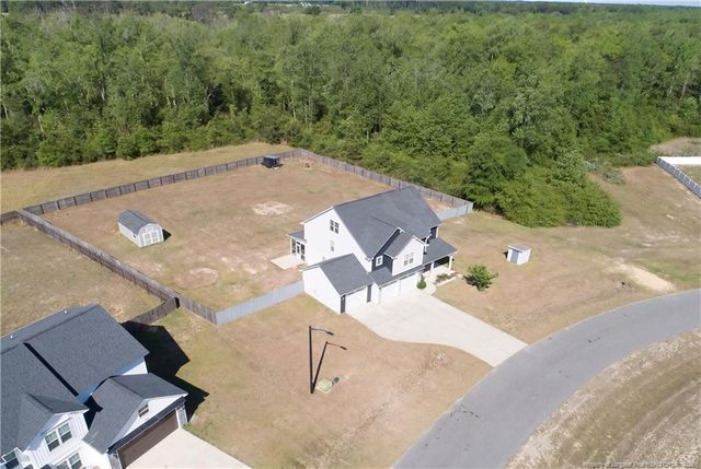 1457 Creekwood Road, Hope Mills, NC 28348