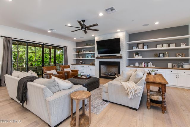 6850 N 2nd Street, Phoenix, AZ 85012