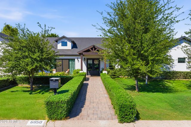 6850 N 2nd Street, Phoenix, AZ 85012