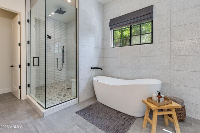 6850 N 2nd Street, Phoenix, AZ 85012