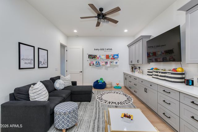 6850 N 2nd Street, Phoenix, AZ 85012