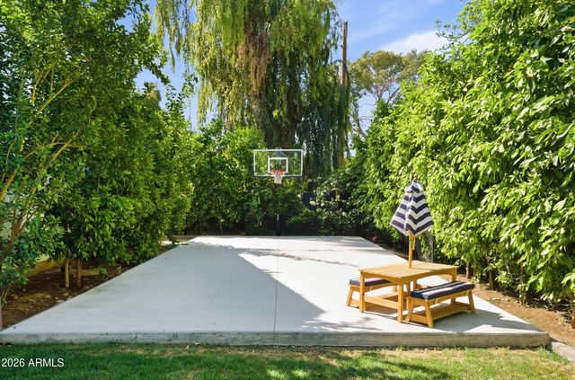 6850 N 2nd Street, Phoenix, AZ 85012