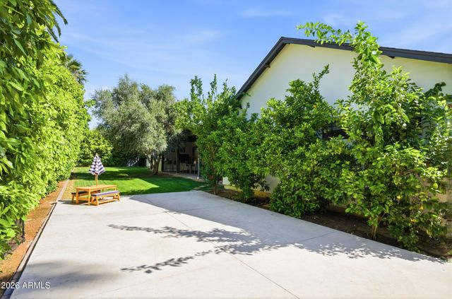 6850 N 2nd Street, Phoenix, AZ 85012