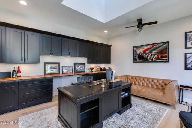 6850 N 2nd Street, Phoenix, AZ 85012