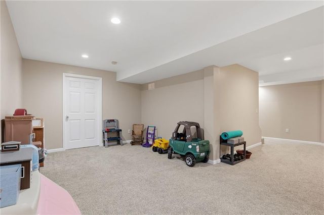 6228 W 156th Street, Overland Park, KS 66223